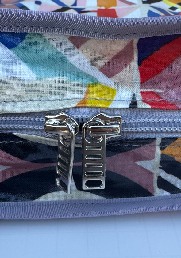 TBH- Cantina Hanging Toiletry Bag